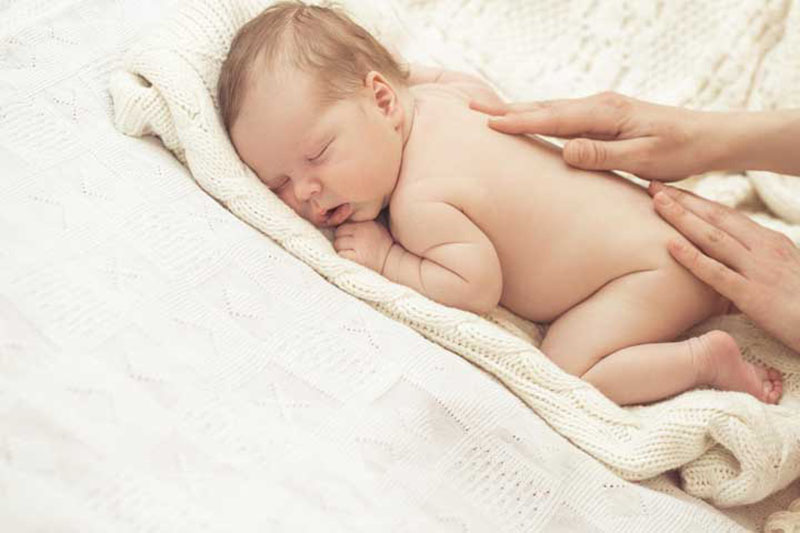 تاثیرات ماساژ بر سلامت نوزاد
